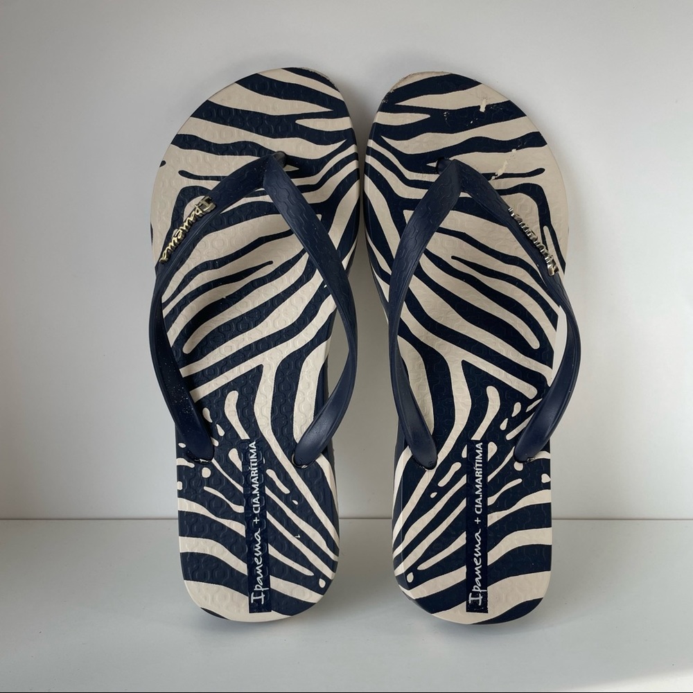Flip flops. Zebra pattern.